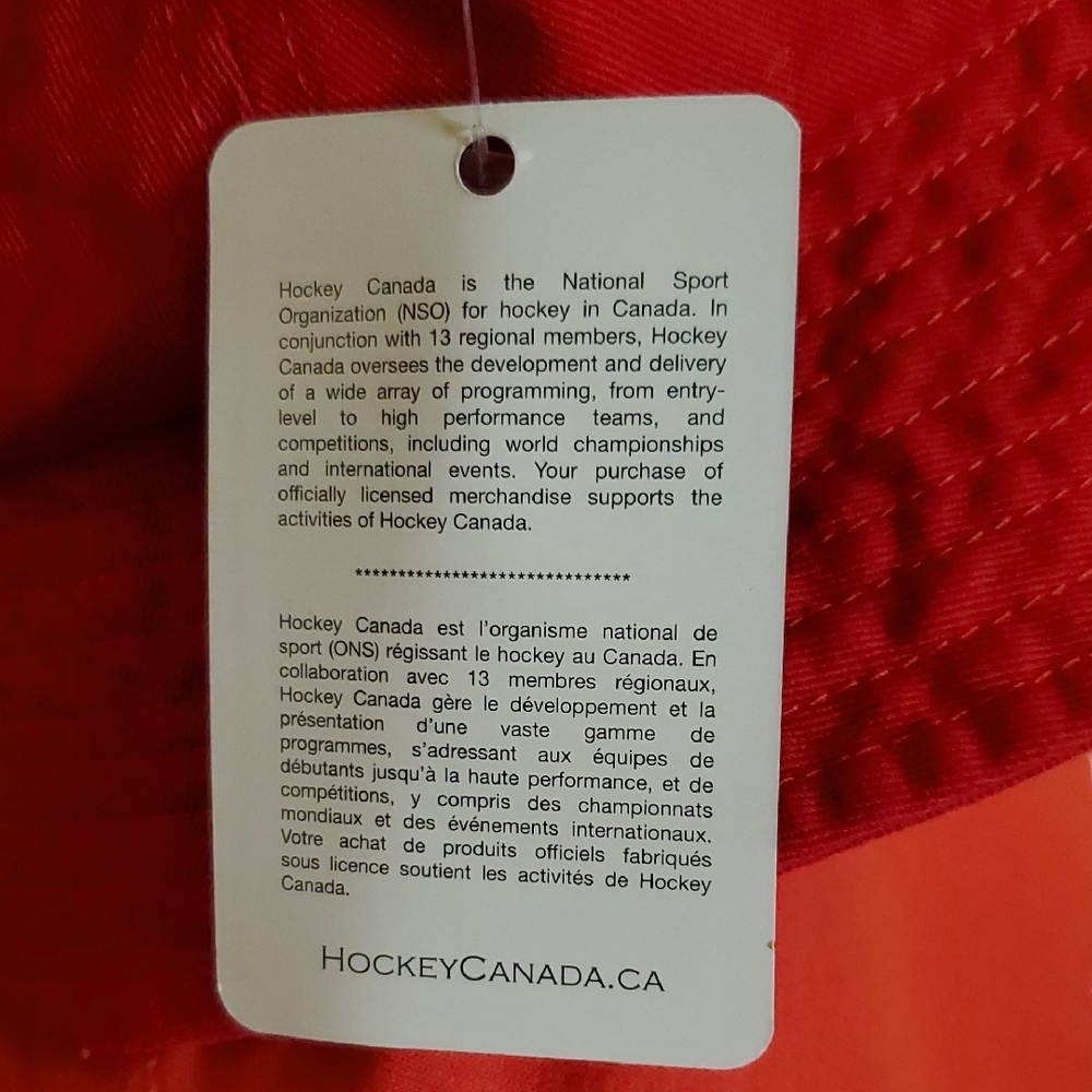 Canada Red T-Shirt and Hat Set - Picture 5 of 12